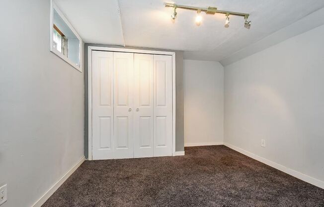 Amazing 5 bedroom 2 bath House!