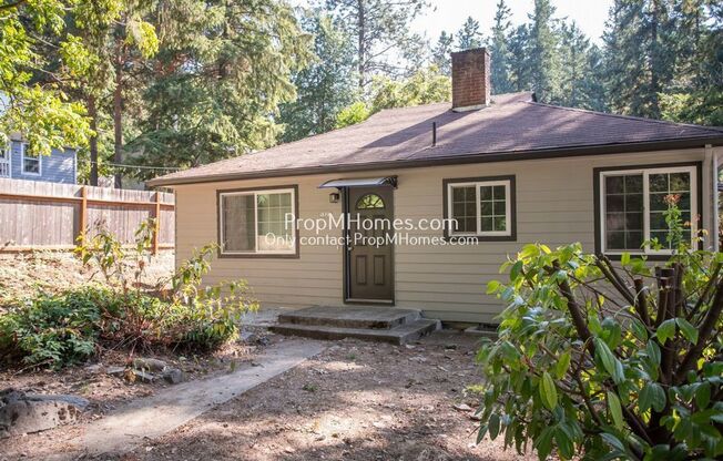 Light & Bright 2-Bedroom Home in SW - Huge Yard!