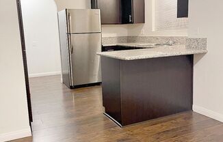 3 beds, 2 baths, $1,600, Unit Unit 2201