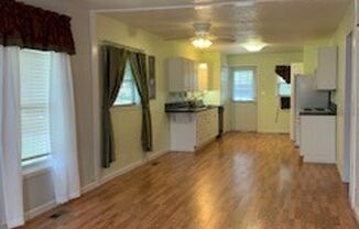 2 beds, 1 bath, $1,450