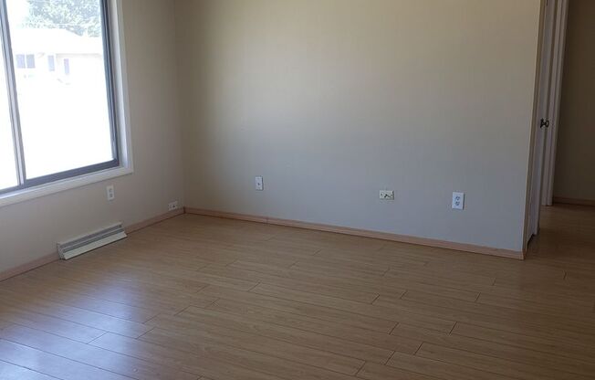 1444 Lynn Ave.