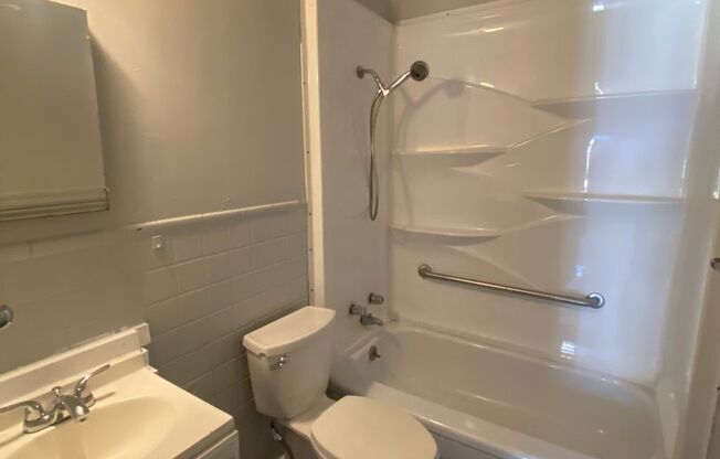 1006 4th Ave W, Birmingham, AL 35204 (C/O)
