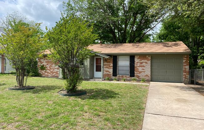 Affordable HOME located in the center of Burleson