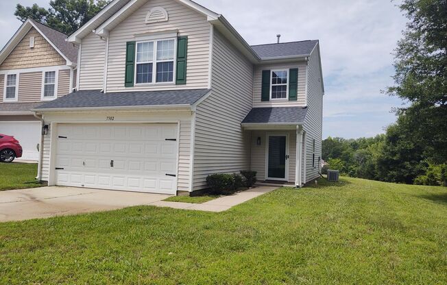 Pristine 2-Story Home in Laurel Valley!