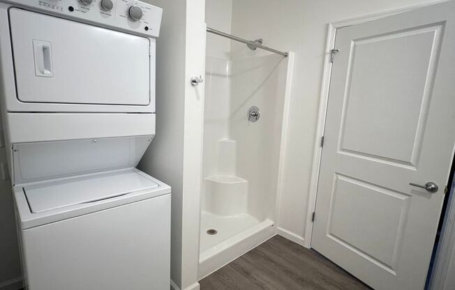 Studio, 1 bath, 700 sqft, $1,200, Unit Apt 312