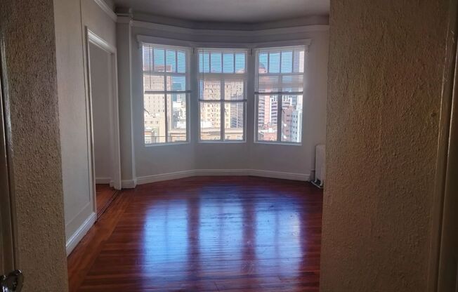 536 Leavenworth Street (958rc)