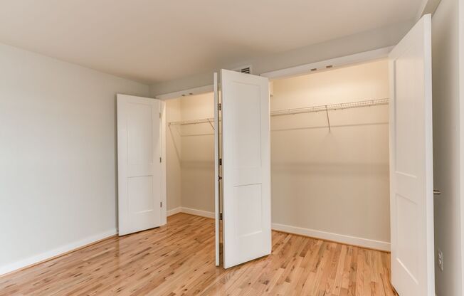 2 beds, 1.5 baths, 1,080 sqft, $1,899, Unit 203