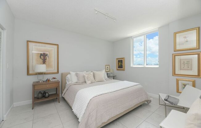2 beds, 2 baths, 915 sqft, $2,500, Unit 306