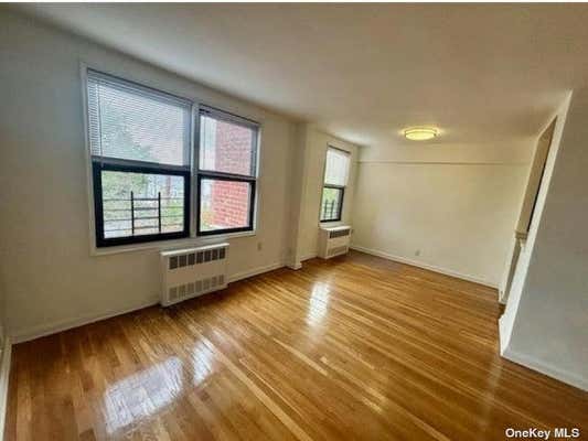 2 beds, 1 bath, 925 sqft, $2,500, Unit 3L