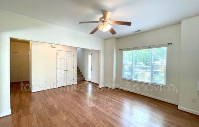 24 SCOTTISH CIR