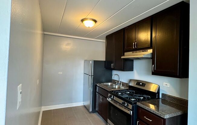 7301 N. Ridge