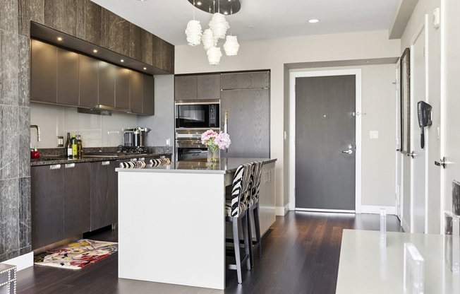 1 bed, 1.5 baths, 858 sqft, $6,000, Unit 27F