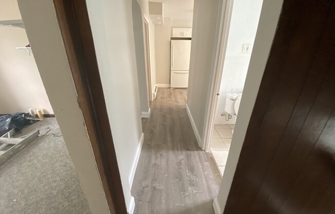 3 beds, 1 bath, $2,600, Unit 2