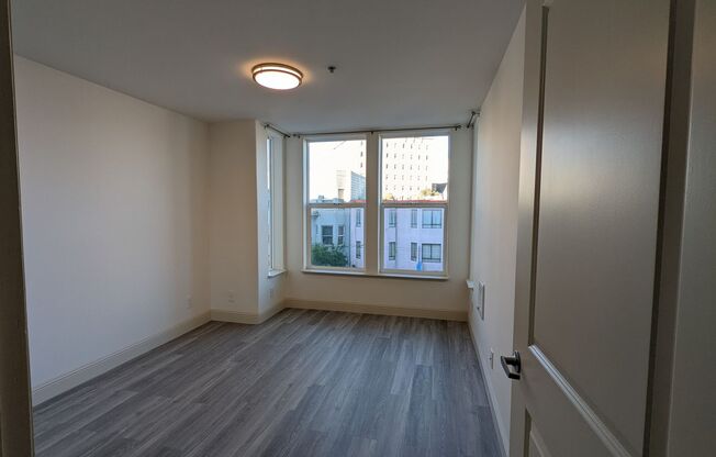 3 beds, 2 baths, 1,400 sqft, $4,695, Unit 3165 Mission St, Unit 302