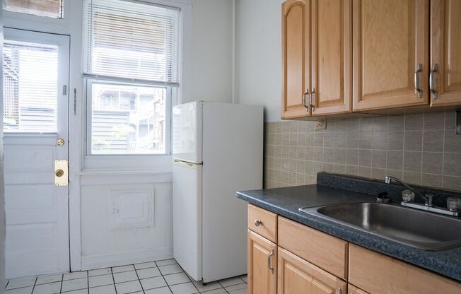 Uptown / Ravenswood - Studio - w/ Deck