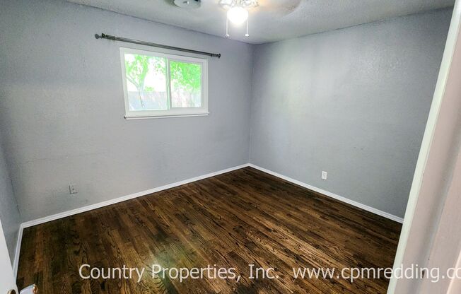 3 beds, 1 bath, $1,695