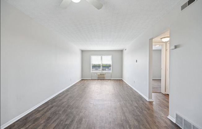 Tamarack Arms Apartments