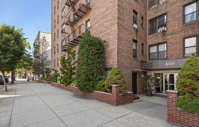 8105 4 AVE