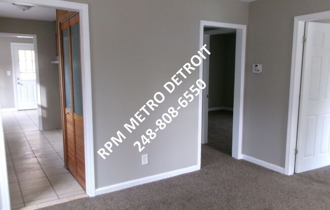 CUTE 2-Bedroom Taylor Home