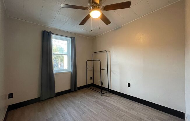 3 beds, 1 bath, $1,995