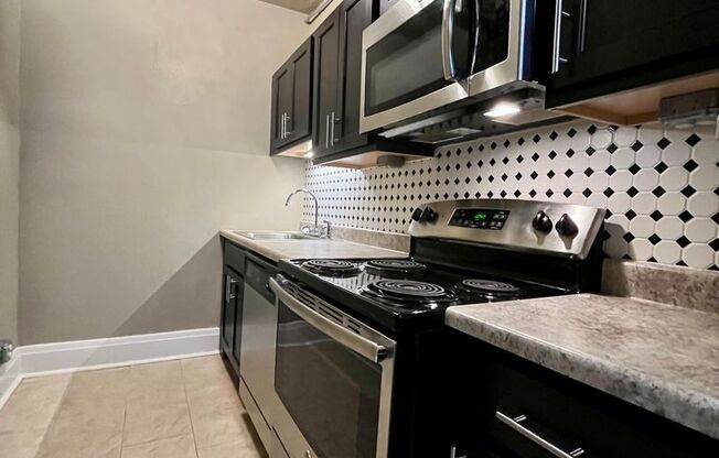 1 bed, 1 bath, 630 sqft, $850, Unit 2243304