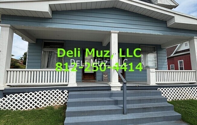 921 N MAIN ST