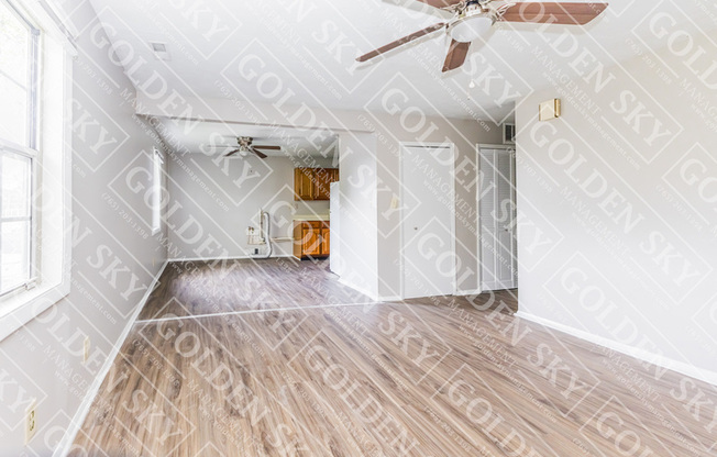 1430 W 14 ST
