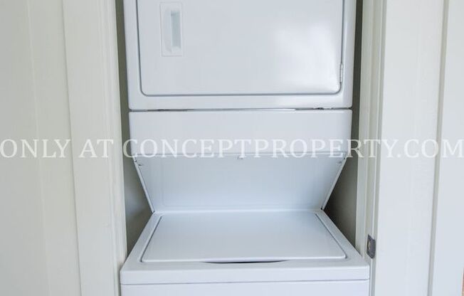 2 beds, 1 bath, 830 sqft, $1,299, Unit 7108 03