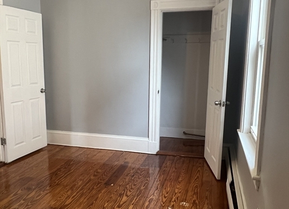 2 beds, 1 bath, 1,000 sqft, $2,500, Unit 2nd FL