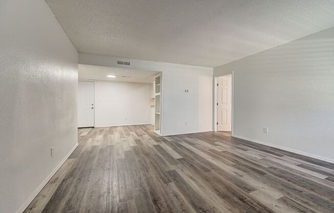 2 beds, 2 baths, 1,050 sqft, $899