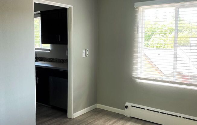 1 bed, 1 bath, 700 sqft, $1,700, Unit 06