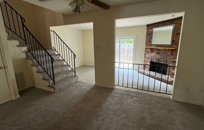 Spacious Townhome in Heritage Hills at Raintree