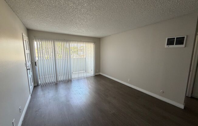 1 bed, 1 bath, 625 sqft, $1,900, Unit 30