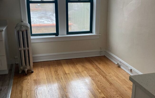 Studio, 1 bath, $945, Unit 1409-3S