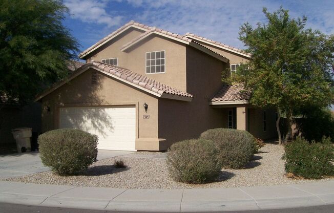 New carpet/ paint/ blinds 4 bedroom, 3 bath MOVE IN SPECIAL!!