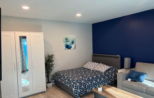 FURNISHED SAN CARLOS STUDIO-AVAILABLE NOW!!!