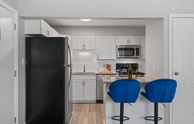 2 beds, 1.5 baths, 900 sqft, $1,650, Unit F05