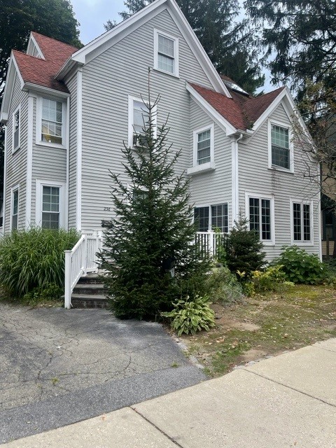 256 Lowell Ave.