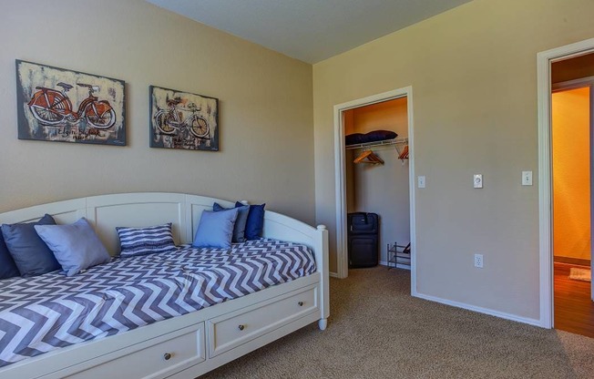 Small Bedroom at Commons at Verandas in Tanasbourne Apartments, Hillsboro, OR