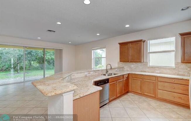 4198 NORTHWEST BURR OAK CT