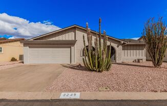 Furnished rental in the Fountain of the Sun community!!!