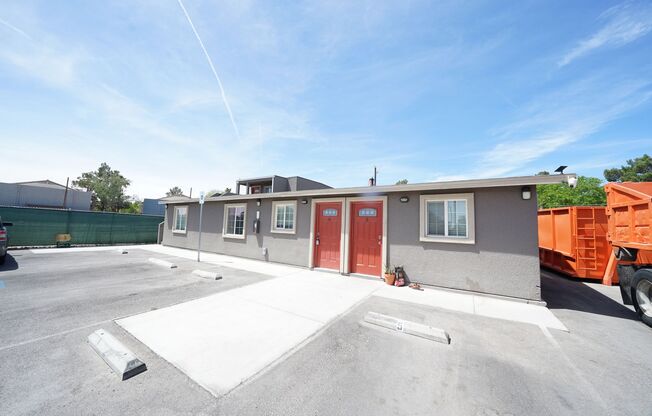 118 S Mojave Rd