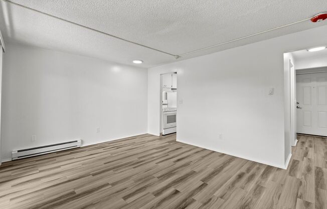 1 bed, 1 bath, 448 sqft, $1,395