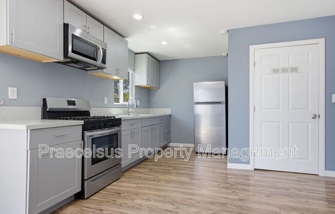 311 DATE ST