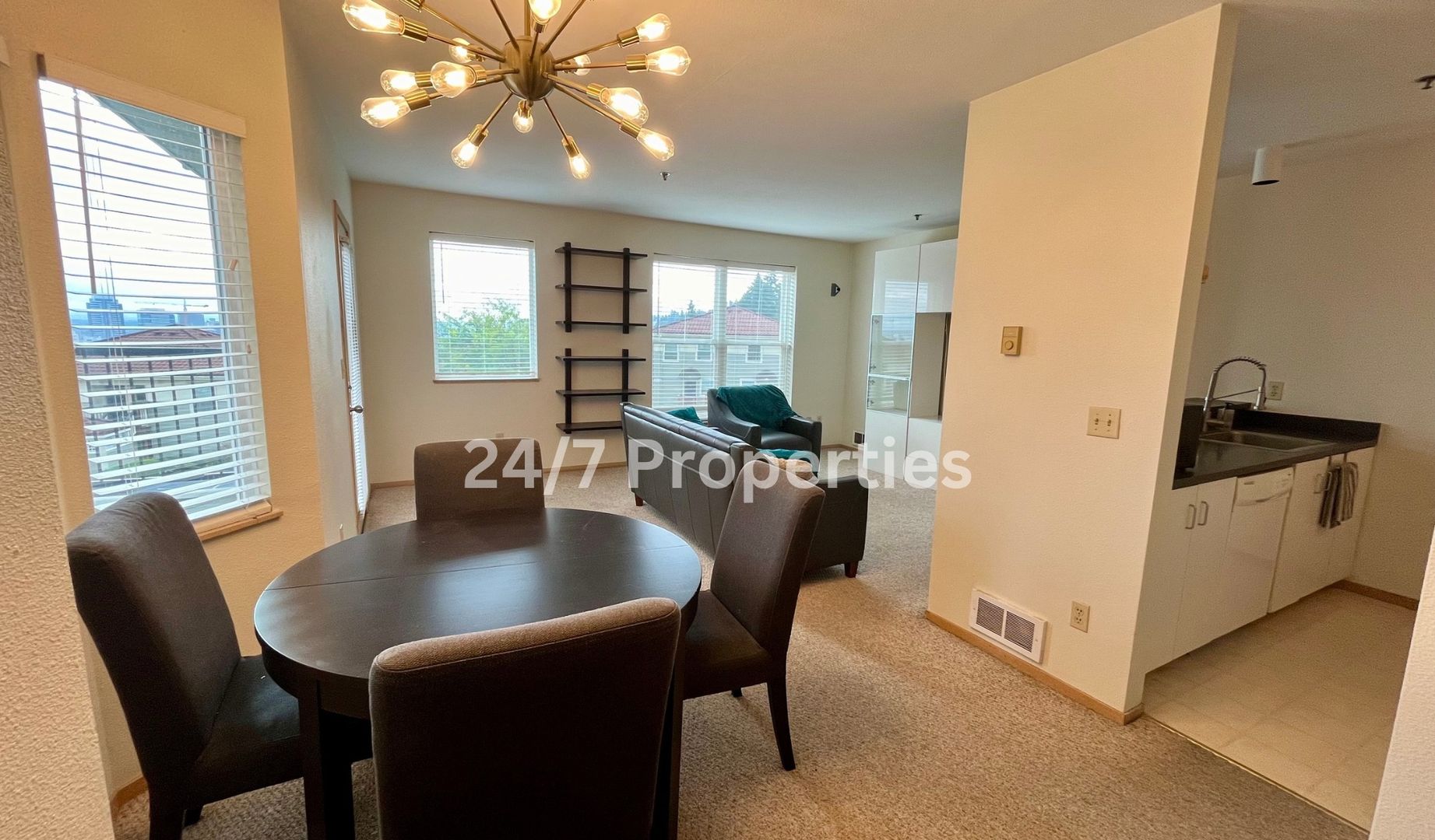 Hilltop 1BD I 1BA Condo - Nob Hill/Uptown Neighborhood!