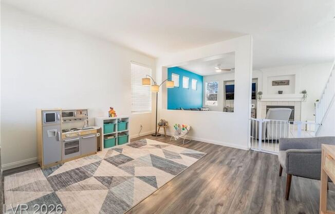 Discover this GEM in the Monaco community,located near shopping,dining,parks & community center.