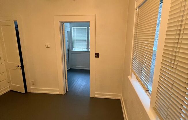 1 bed, 1 bath, 600 sqft, $1,100, Unit 2