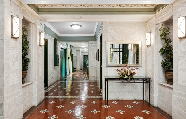 804 W 180 ST