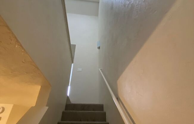 2 beds, 1.5 baths, 1,100 sqft, $1,697, Unit 1810