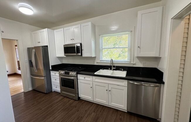 1409 Lyndon
